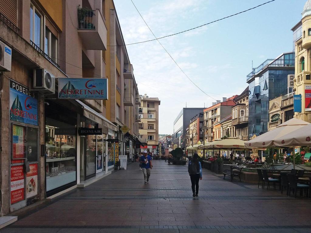 Square Studio Apartment Ni Exteriér fotografie